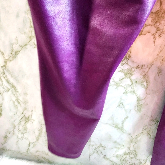 LUXE by LuLaRoe Purple Leggings - Picture 11 of 14